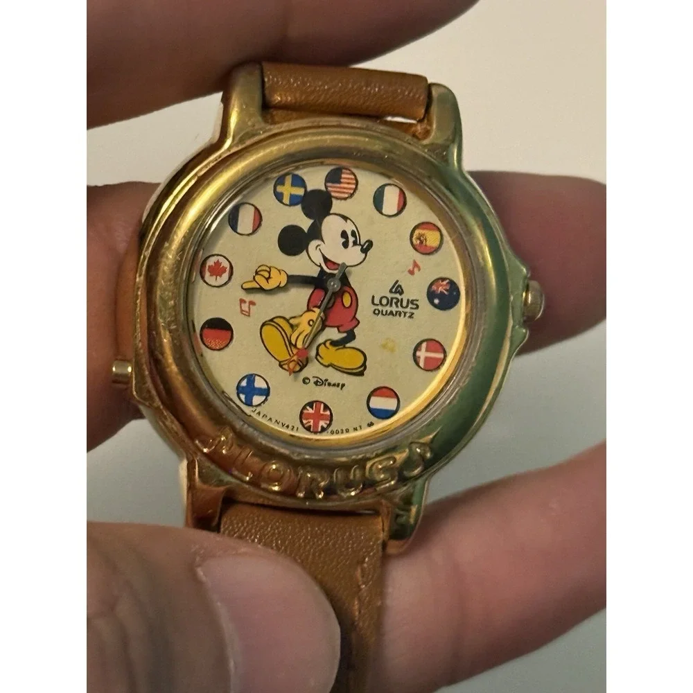 Vintage Lorus Disney Mickey Mouse Musical Small World Watch- Need batteries‎